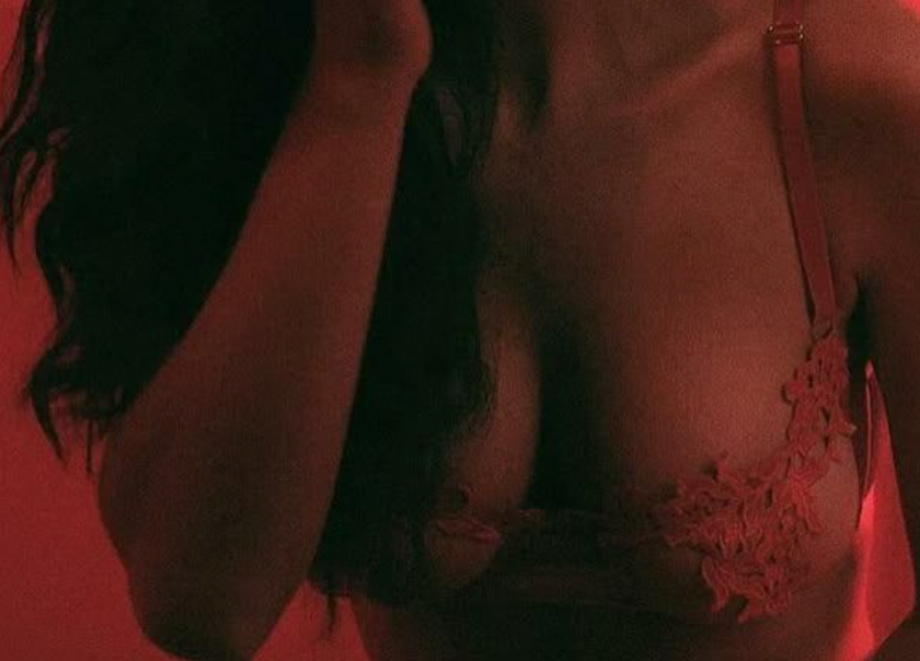 Vacanza Erotica / Pt: 4 The Taste of Salt and Skin