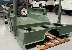 Land rover defender body painting breen