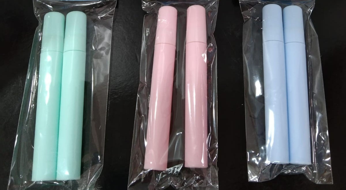 Dispensador - Forma Botella - Diferentes Colores