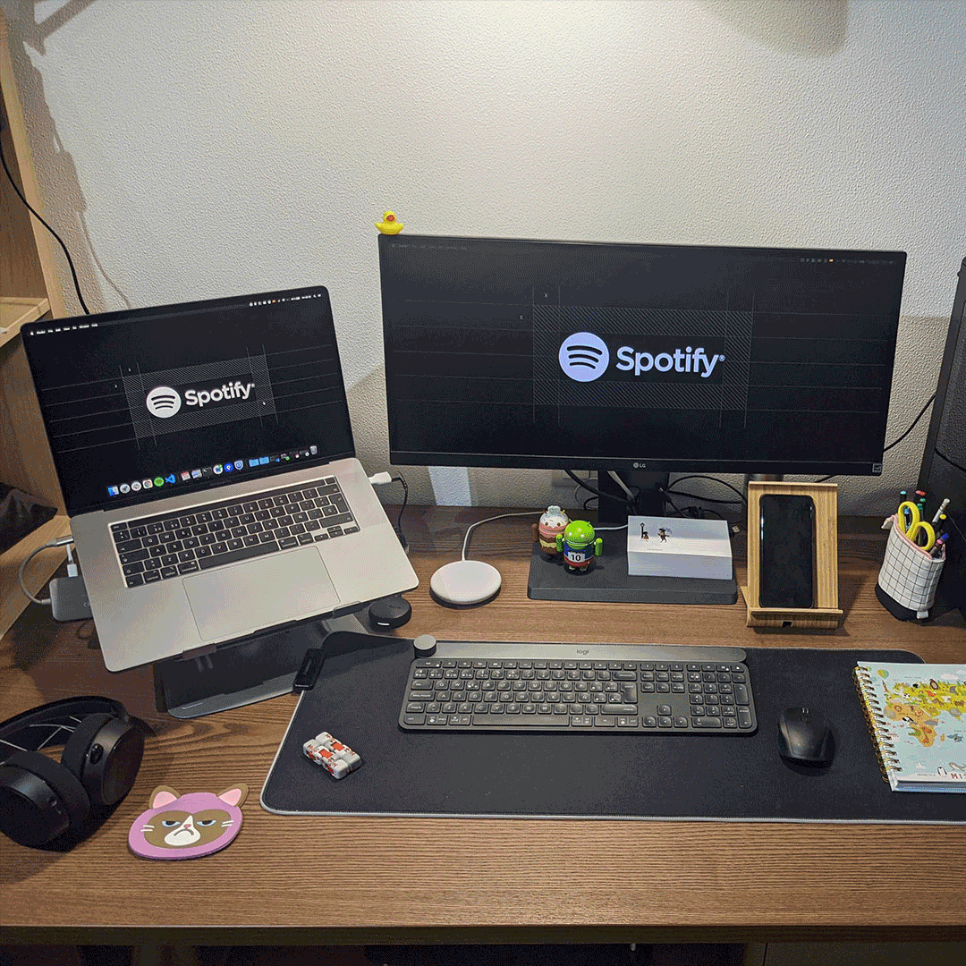 PORT_ClientWork_GIFs_SPYJ_MyDeskMyHome.gif