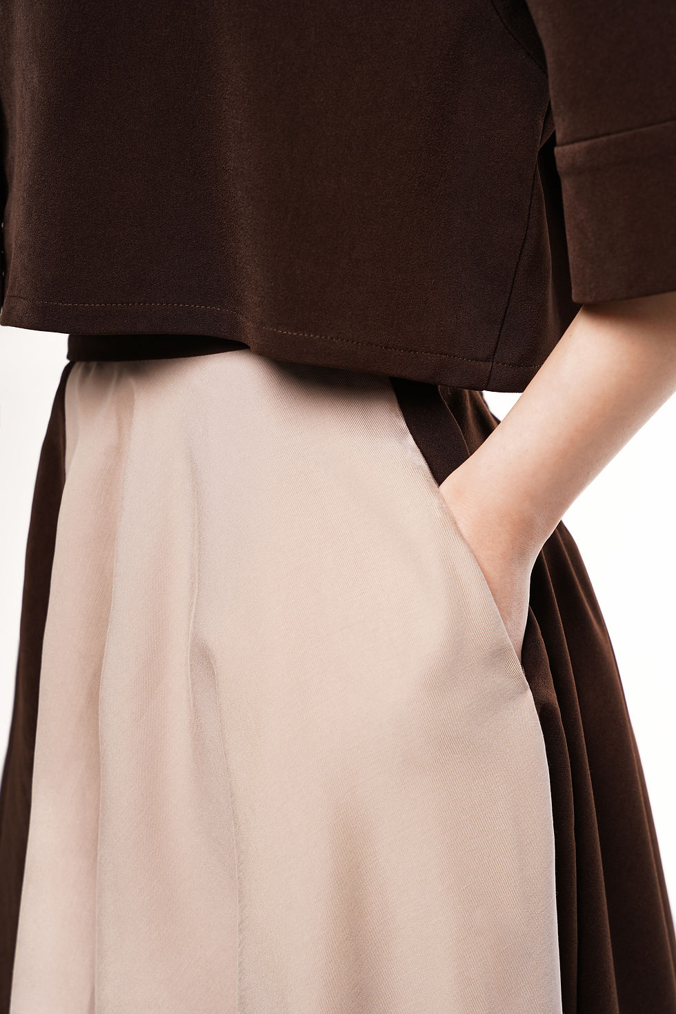 Thumbnail: Կանացի կիսաշրջազգեստ