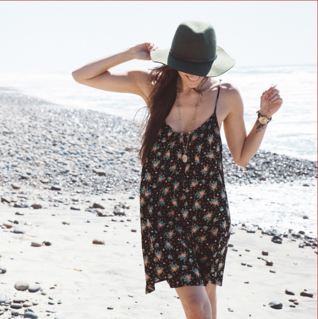 Miniatura: "Black Luxurious Dress"