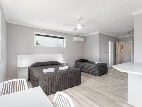 Affordable Burleigh Heads accommodation with modern rooms near Gold Coast beaches