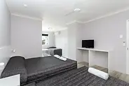 quad-room-queen-two-singles-burleigh-gold-coast-motel-800w.webp