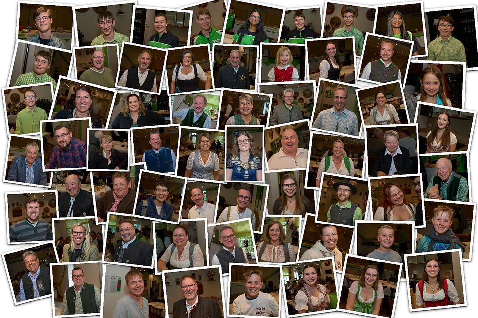 Viele fröhliche Gesichter auf der Halbzeitfeier