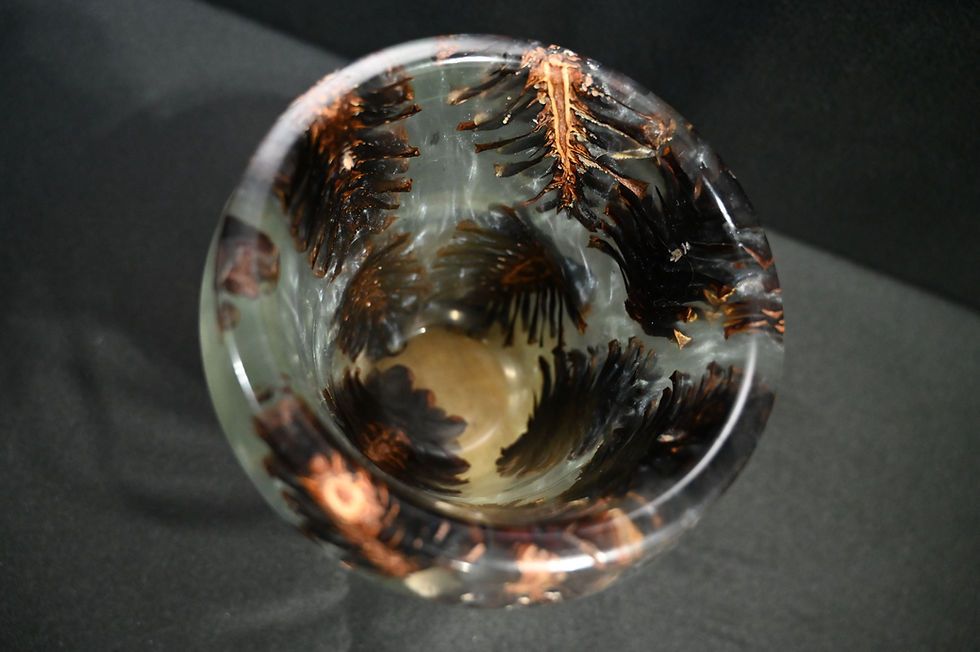 Thumbnail: Pine Cone Fog Vase