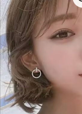 Thumbnail: 925 Stirling Earings with Cubic zirconias.