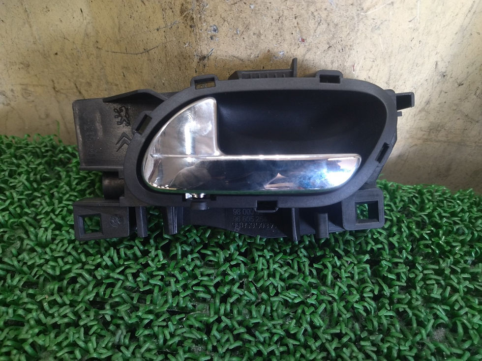 Миниатюра: Peugeot 308 2013 ABA-T75F02