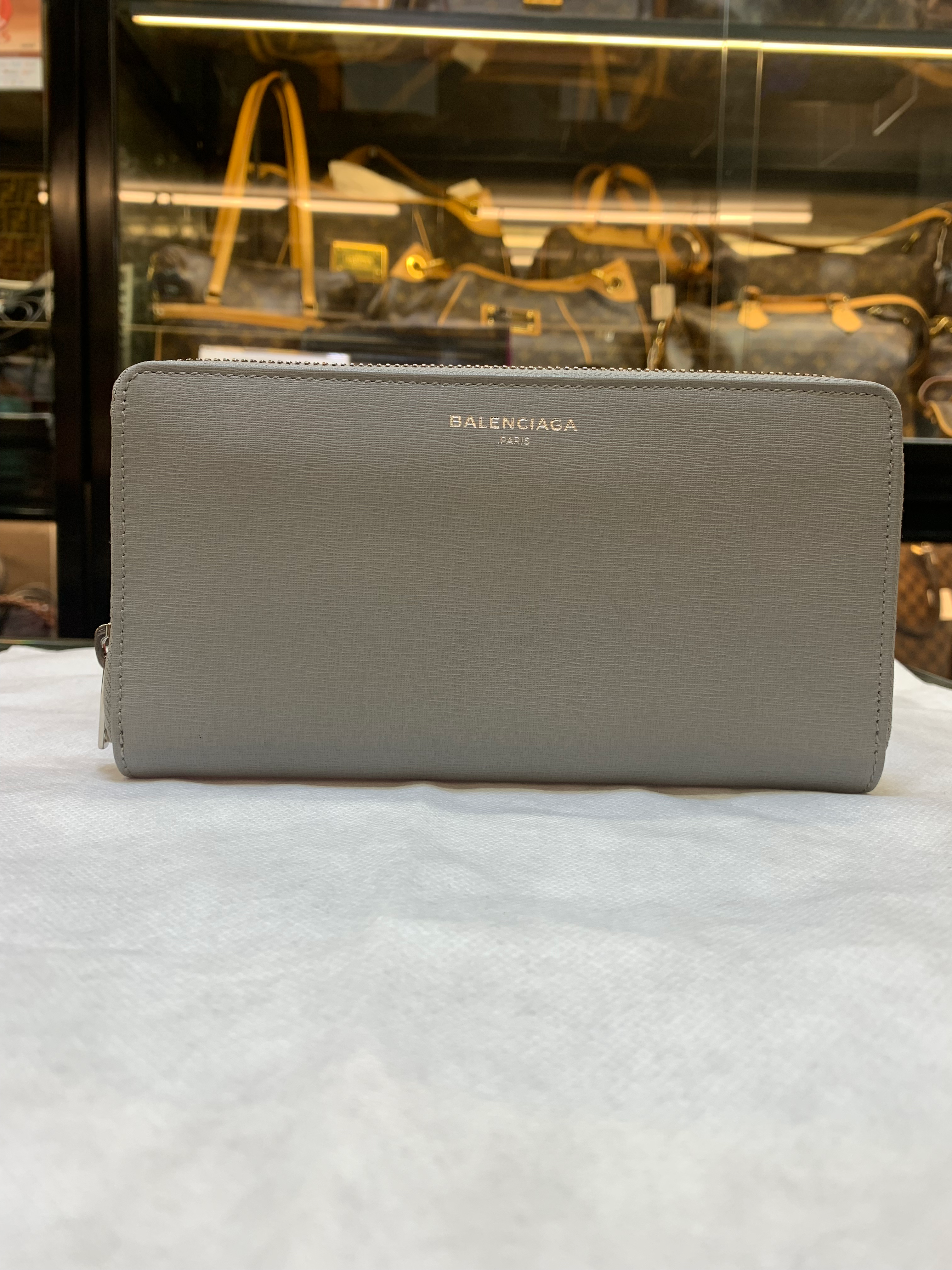Balenciaga B251-4-20