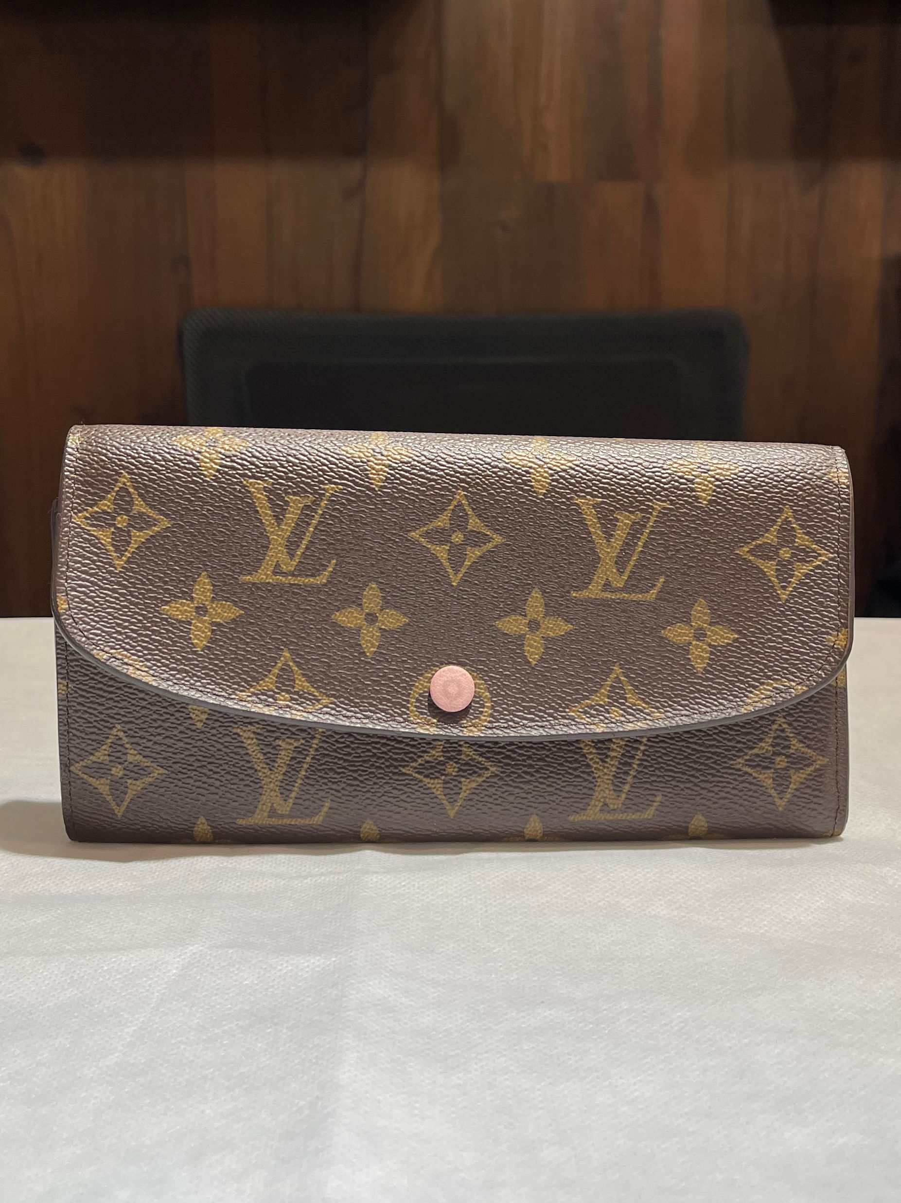 Louis Vuitton L626-7-2022