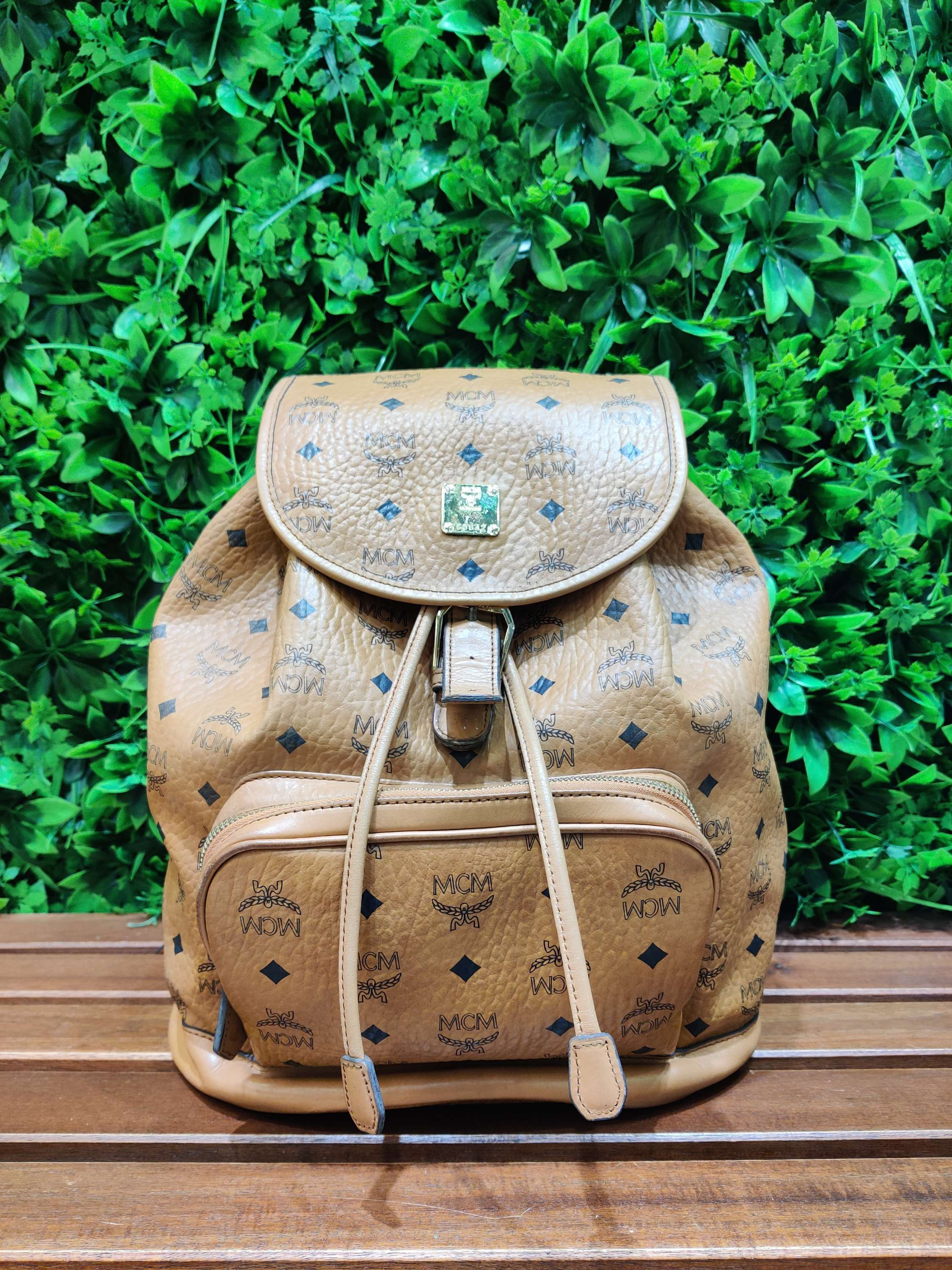MCM M745-09-24