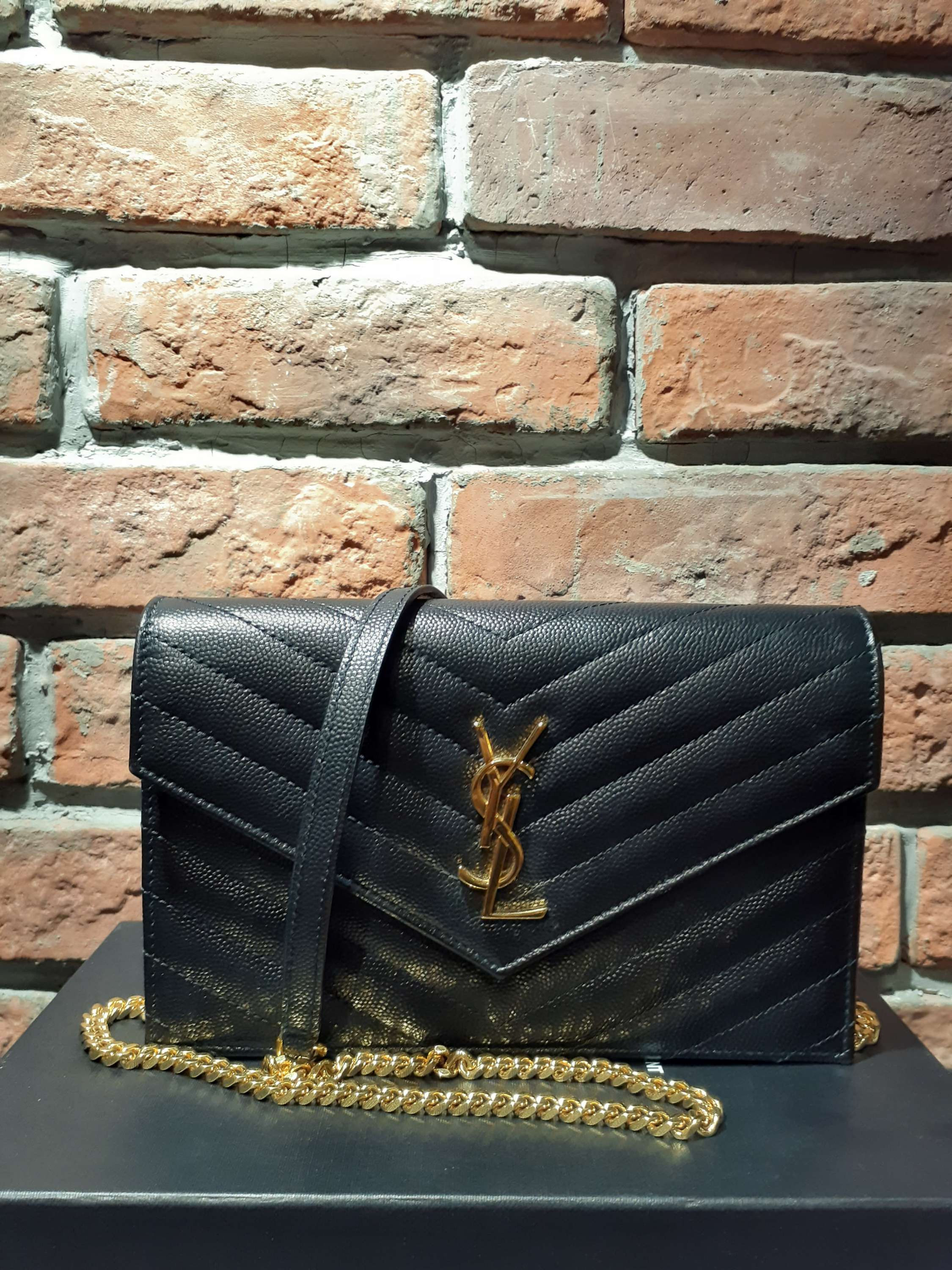 Saint Laurent S771-9-2022