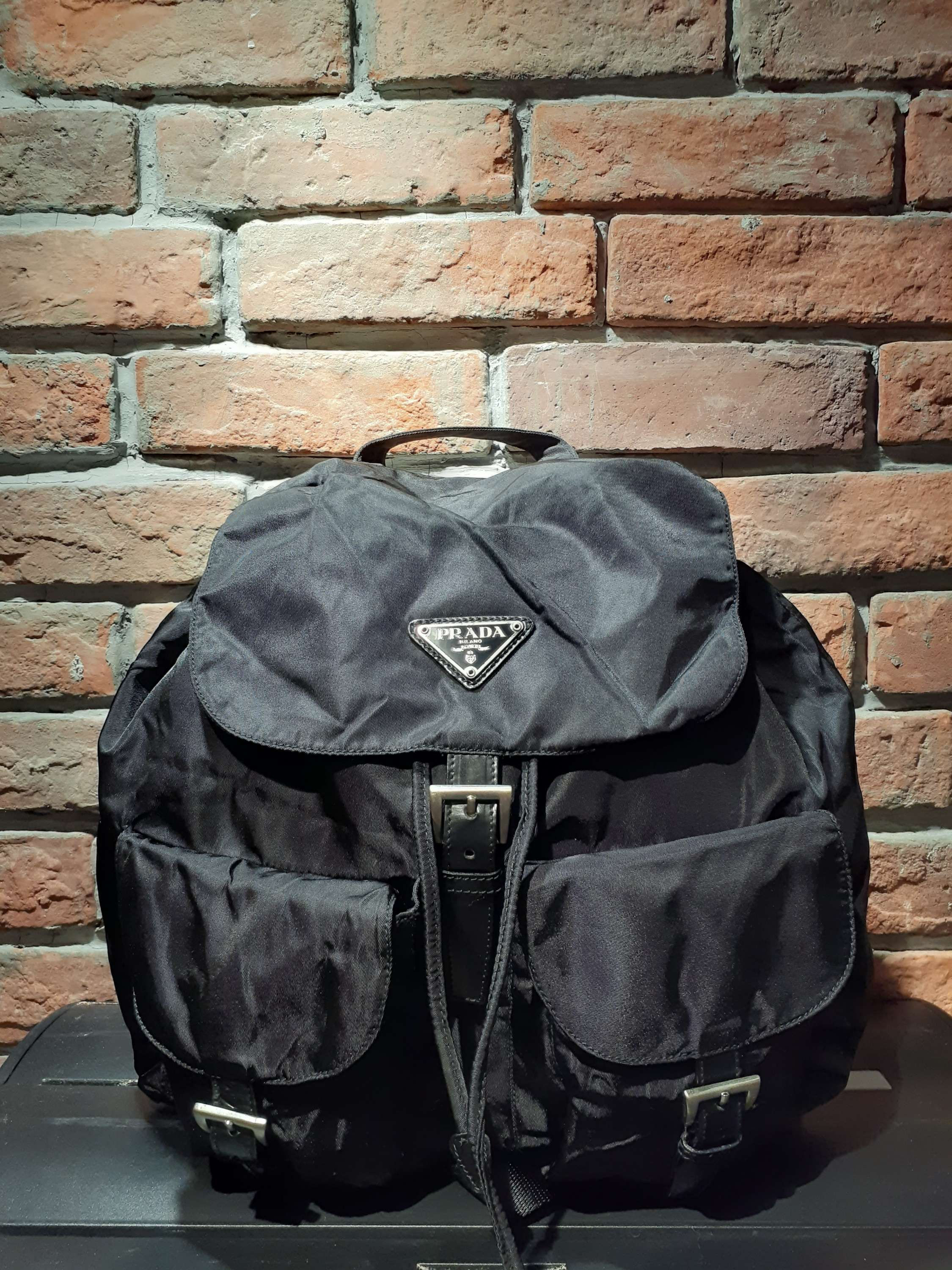 Prada P864-9-2022