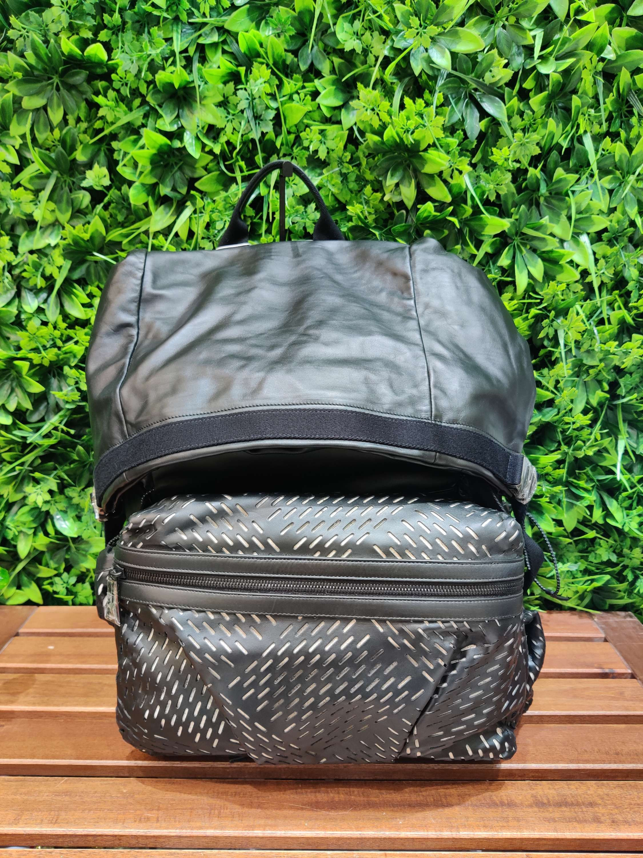 Bottega Veneta B564-07-24