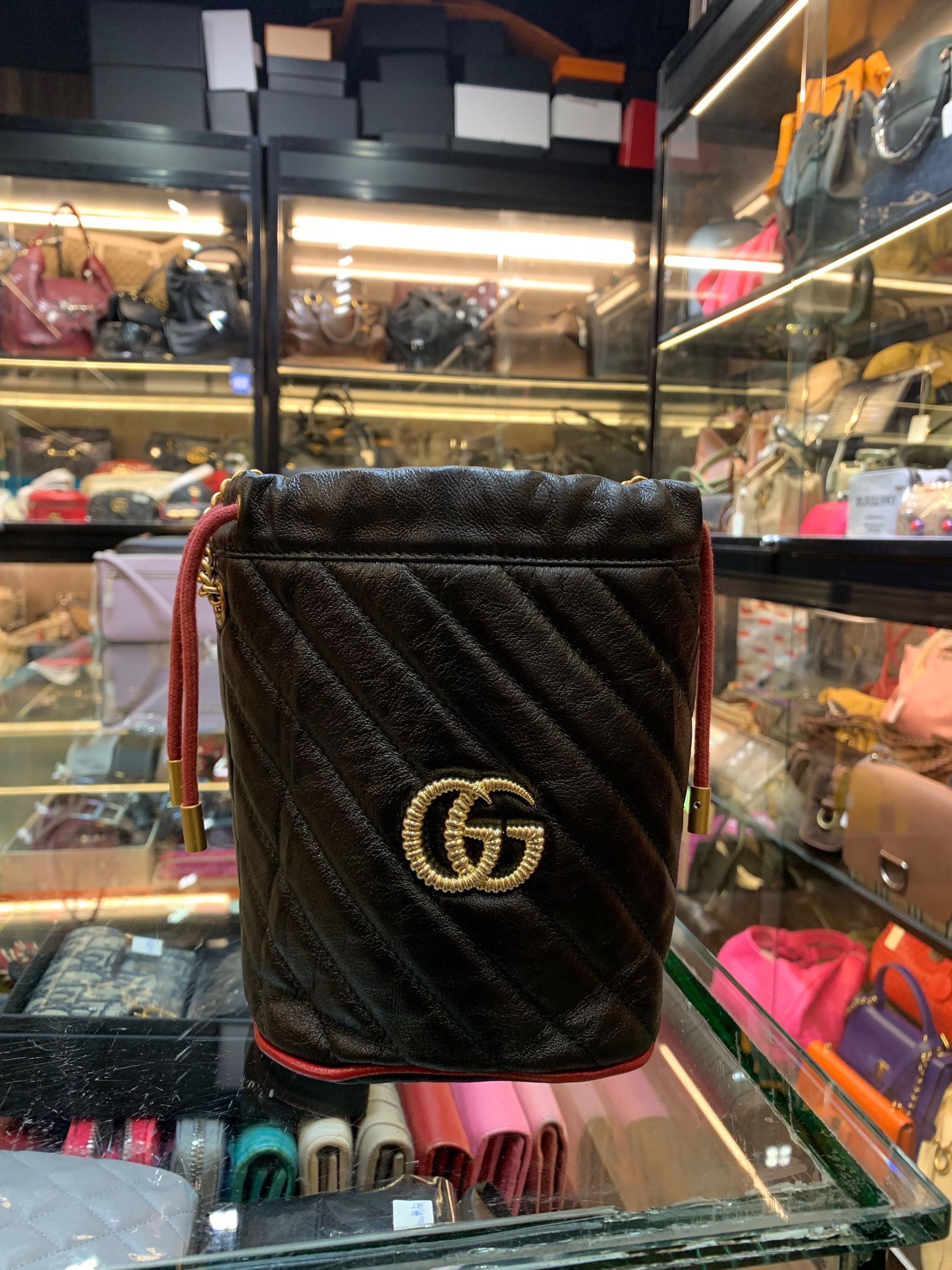 Gucci G717-8-24