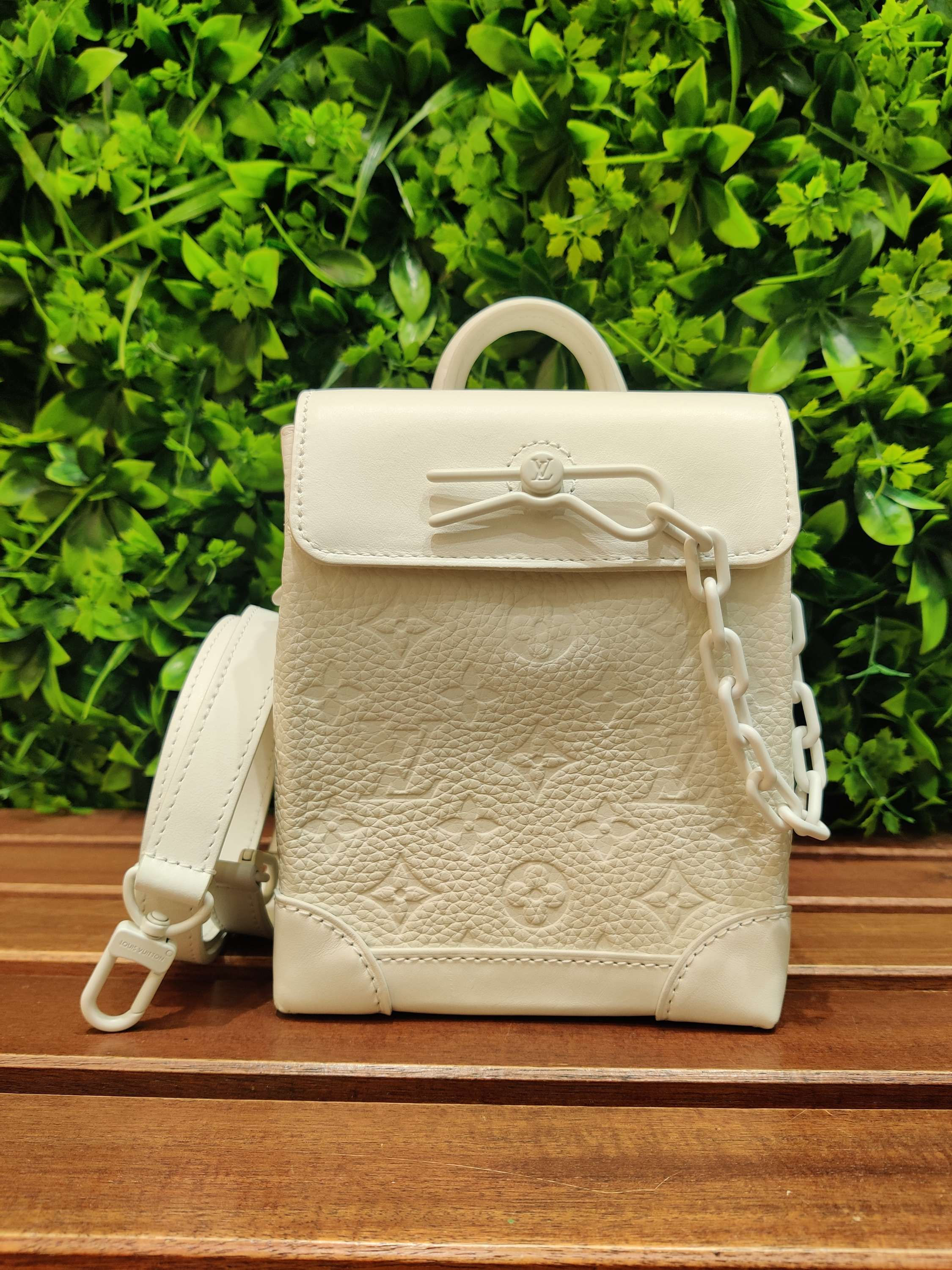Louis Vuitton L41-01-25