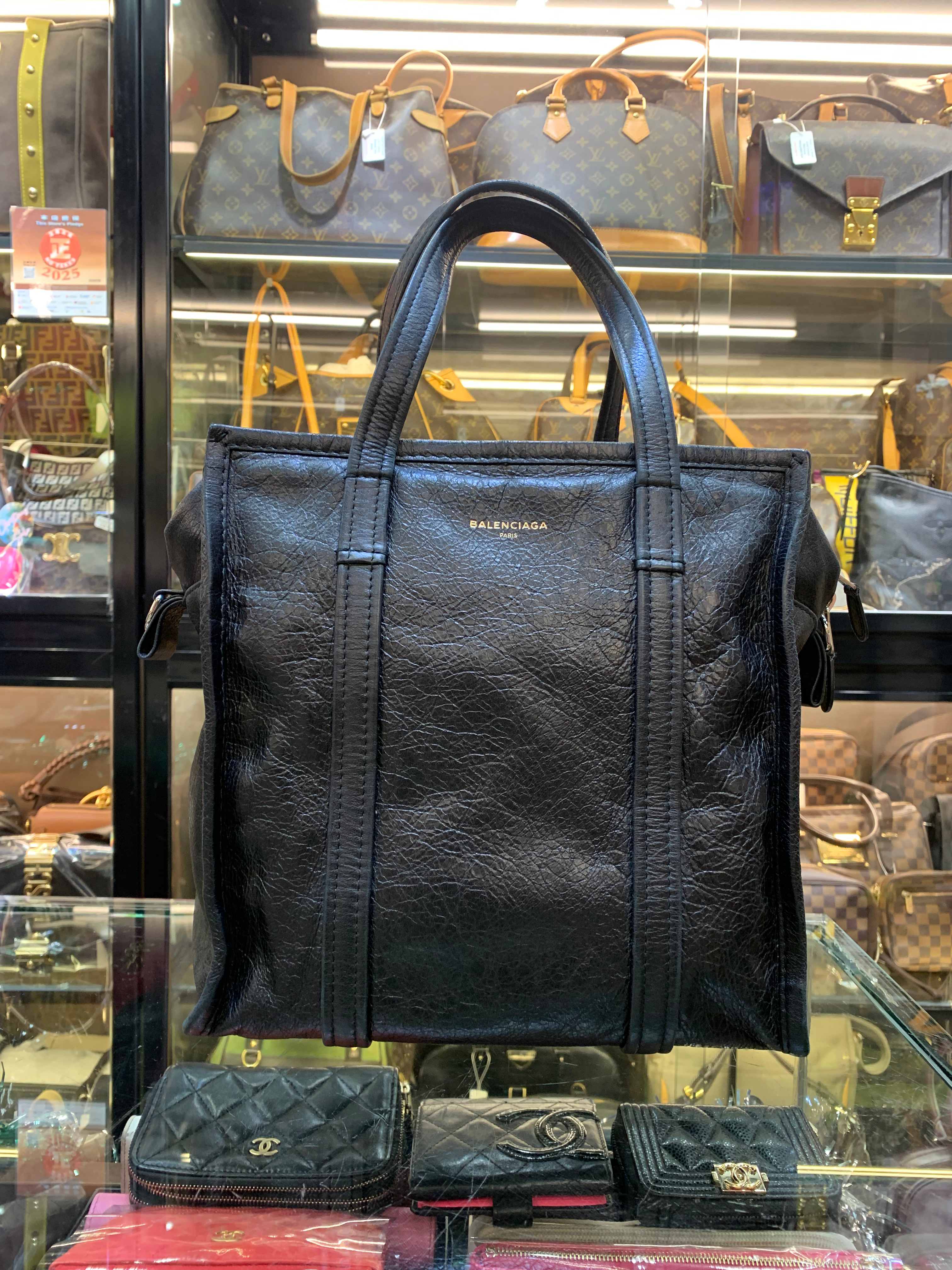 Balenciaga B715-12-25