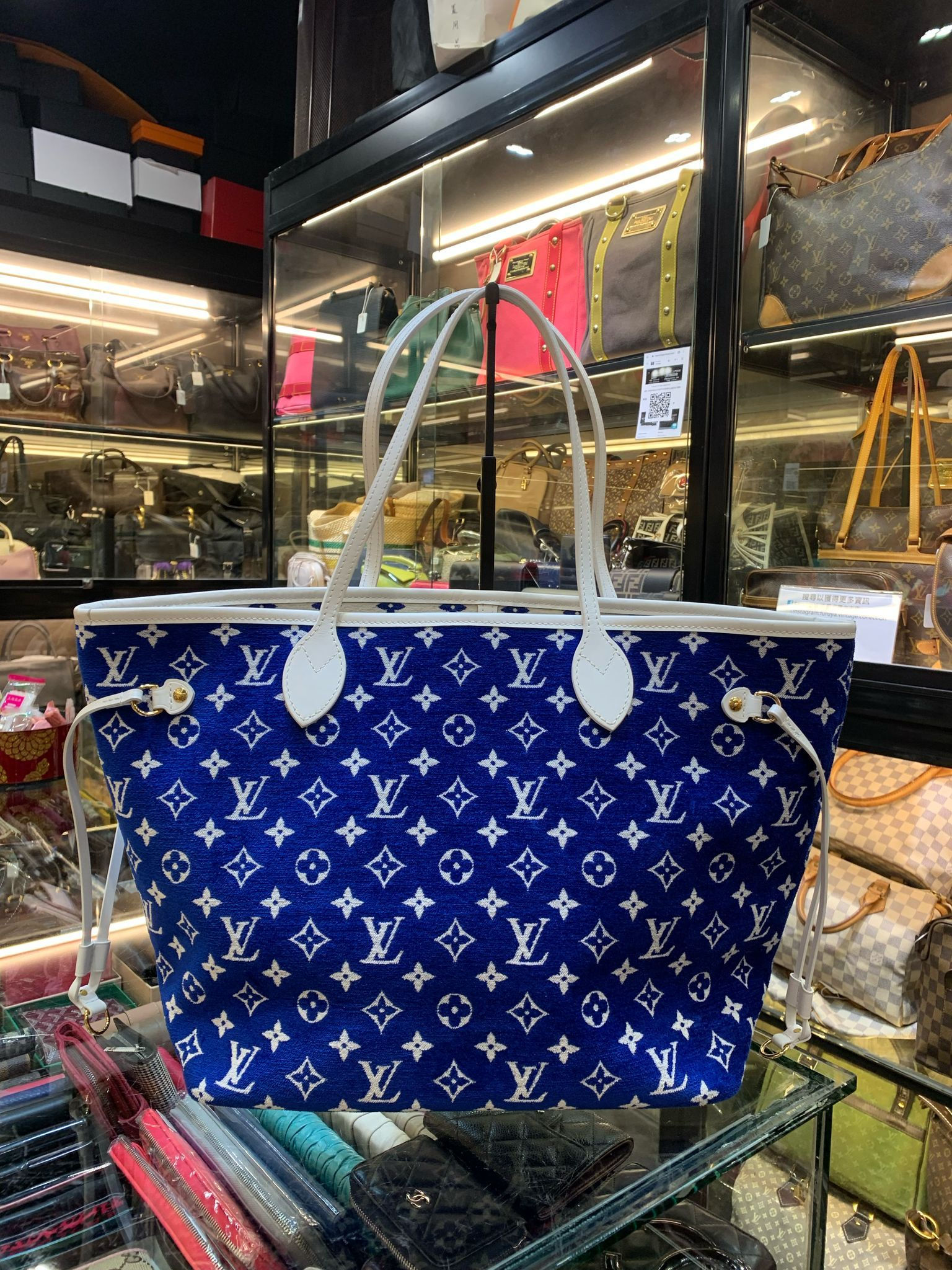Louis Vuitton L173-4-25