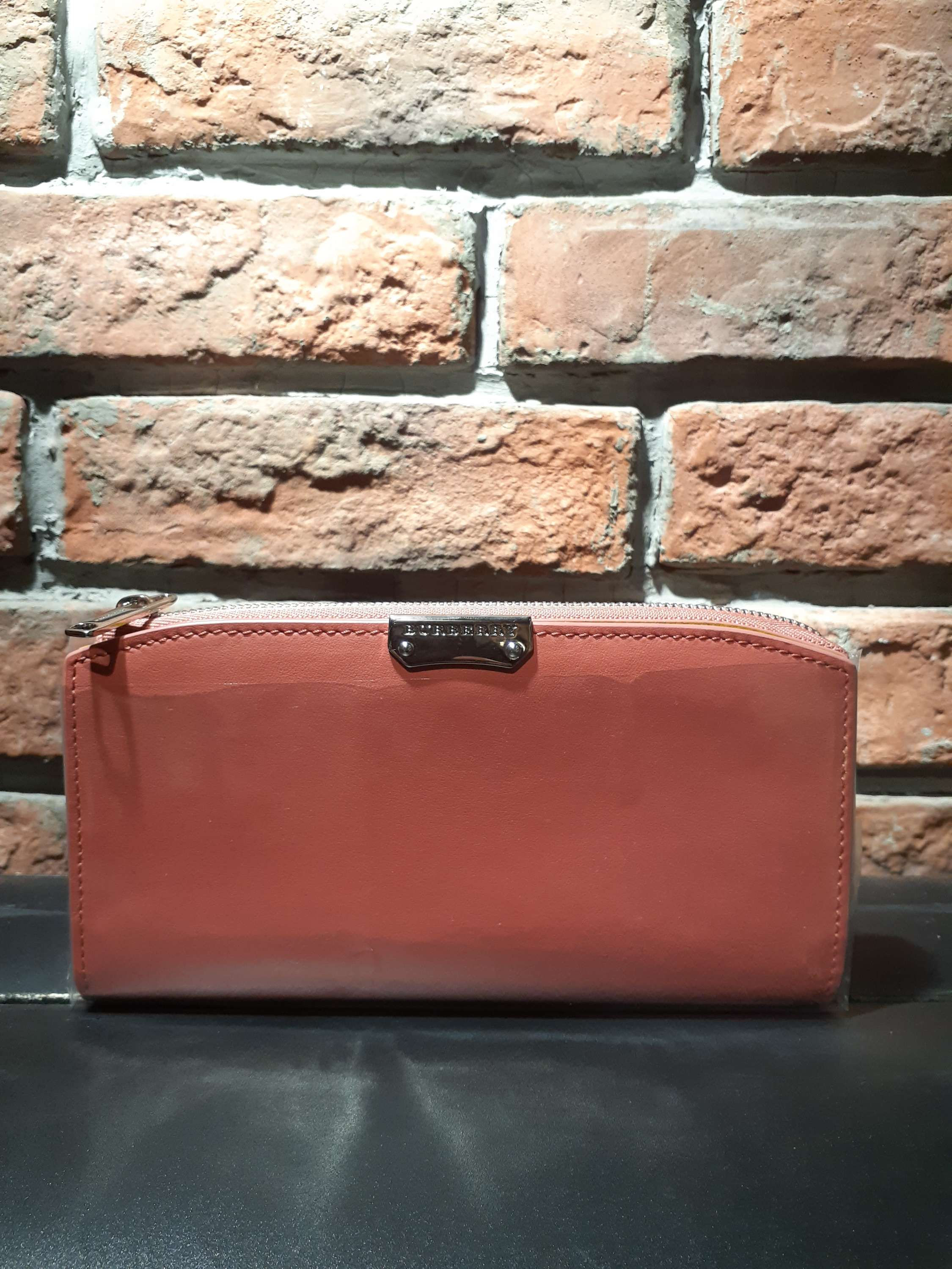 Burberry B922-10-2022