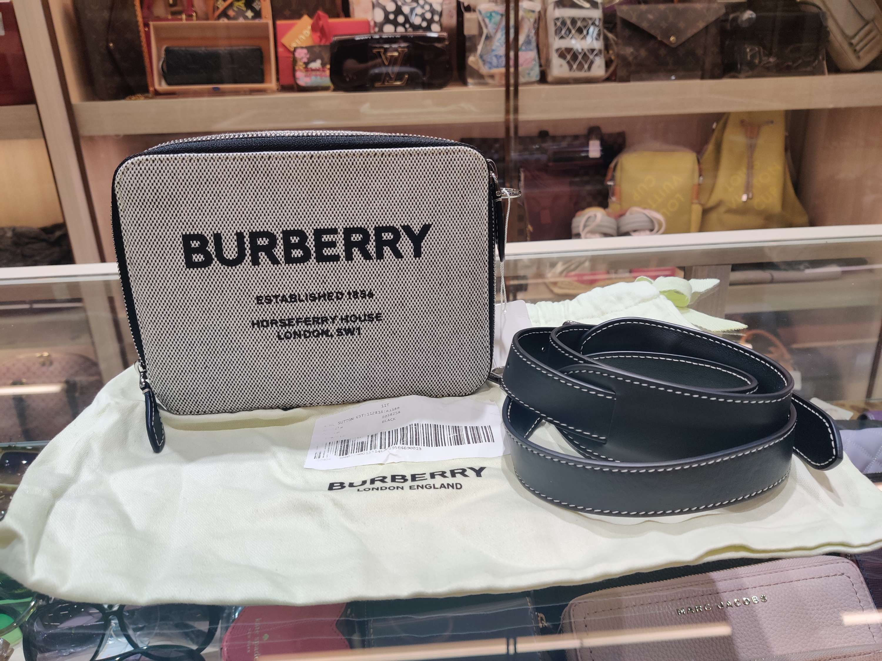 Burberry B128-2-23