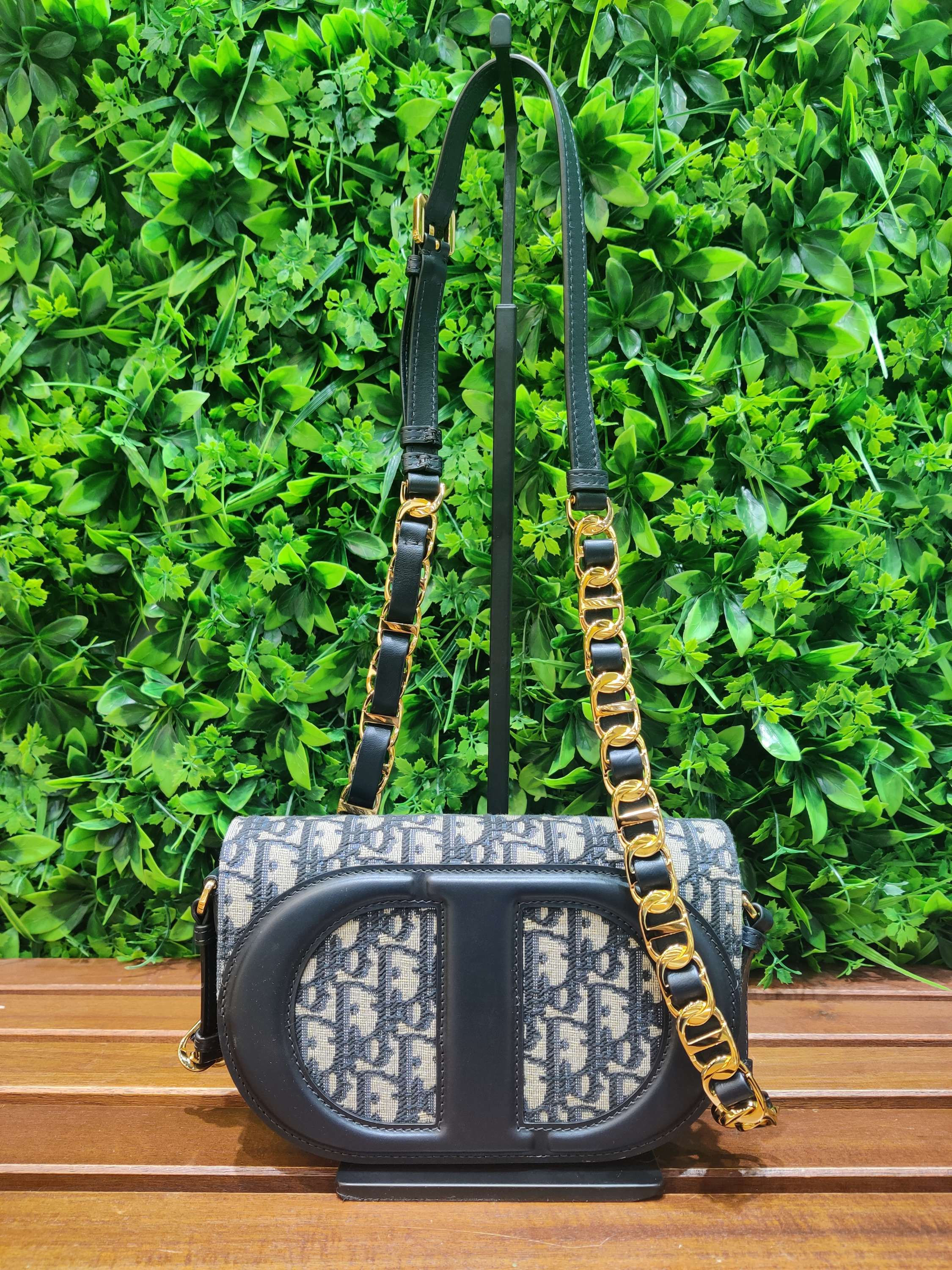 Dior D988-01-25