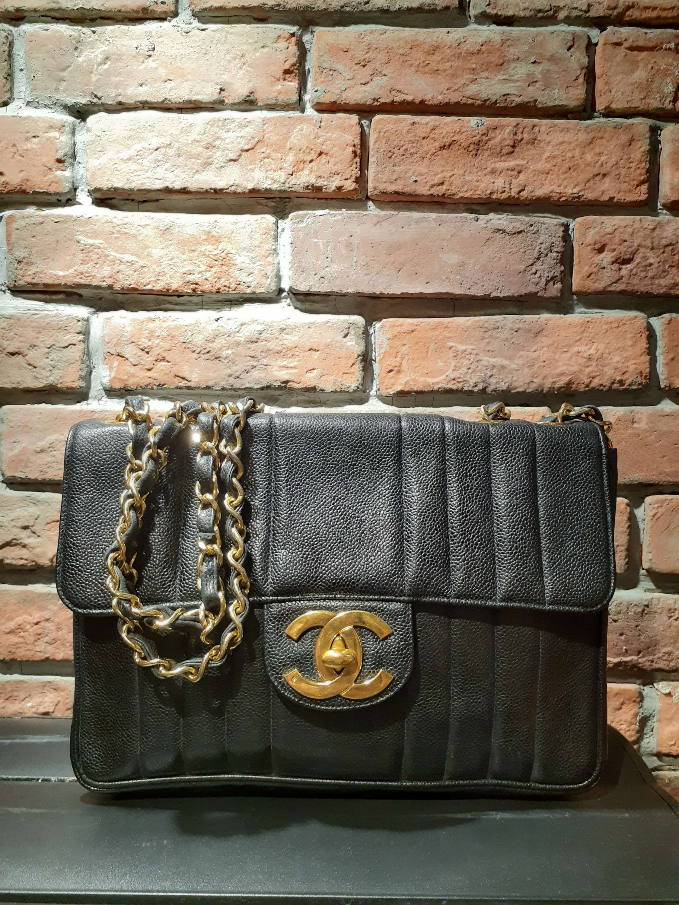 Chanel C888-10-2022