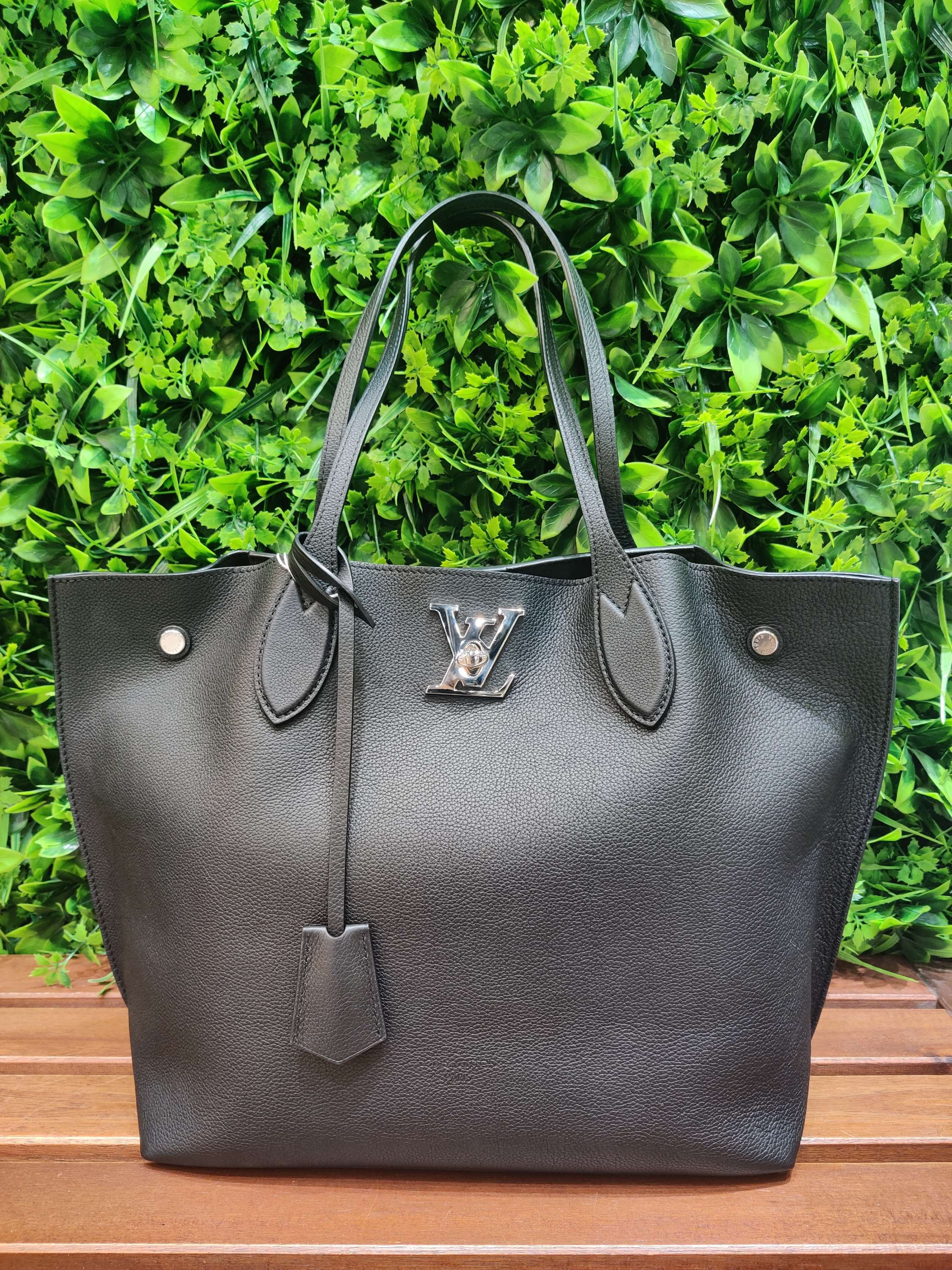 Louis Vuitton L428-4-23
