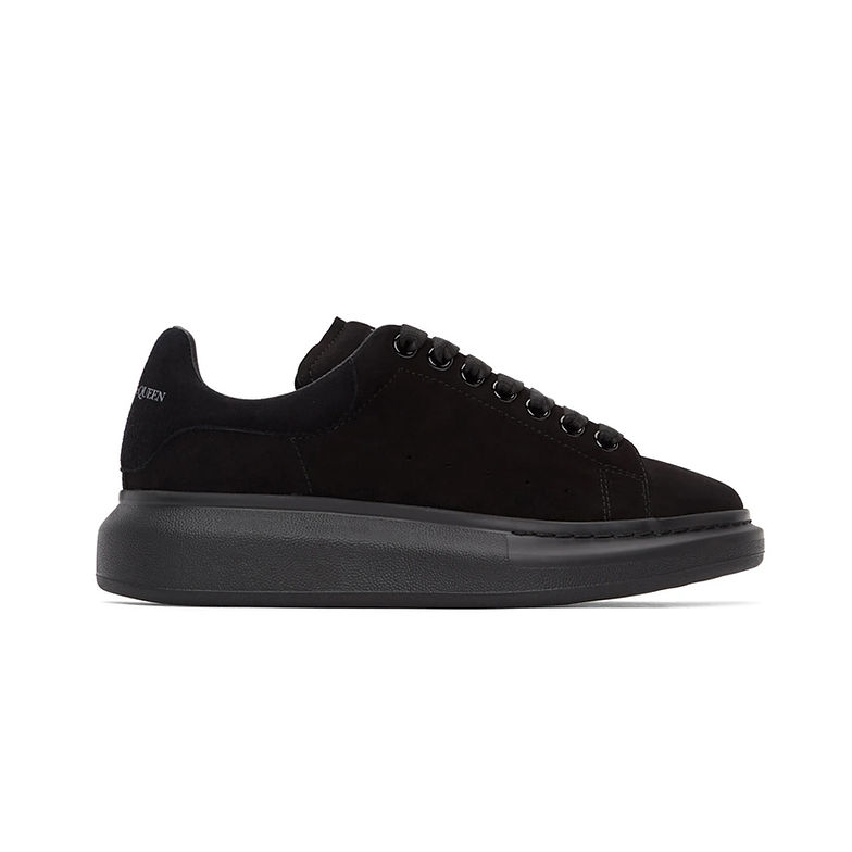 スニーカー Alexander Mcqueen Black Canvas And Suede Sneakers ALEXANDER MCQUEEN OVERSIZED LOW-TOP SNEAKERS IN BLACK SUEDE
