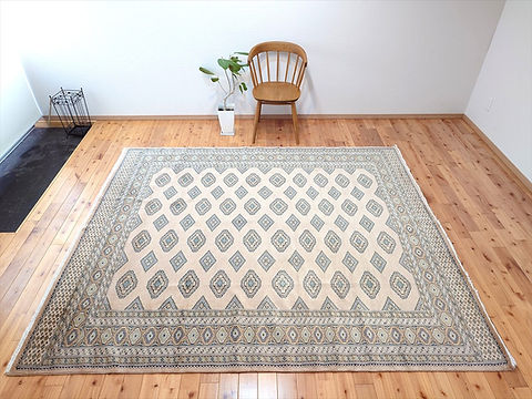 オリエンタルデザインのラグ 丸栄百貨店購入 6月20日まで オリエンタルデザインのラグ 丸栄百貨店購入 6月20日まで