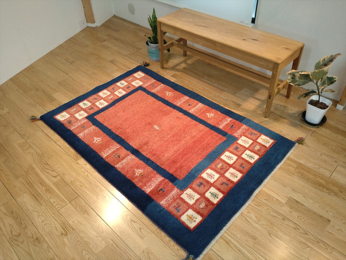 Xmas目玉品】ペルシャ ギャッベ ソファー前 ハーフラグ 厚みがある 153