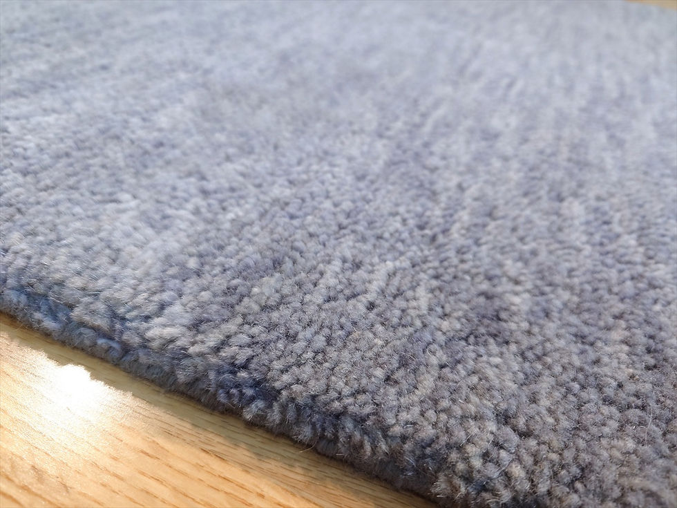 サムネイル： ハンドメイド　夏はさらさら　新商品 ゆるギャッベ　ラグ　玄関マット　125x77㎝　天然ウール　グレー