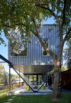 Street-to-Pond Visual Continuity