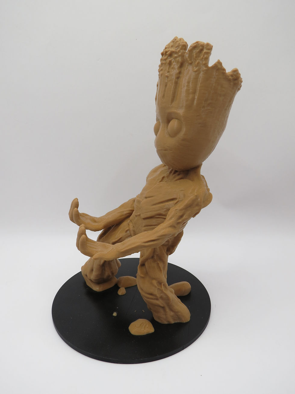 Thumbnail: Groot Phone/ Controller Holder