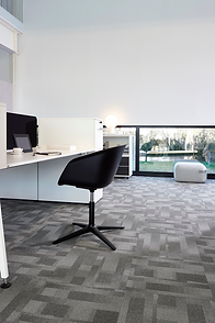 ambientada_corporativo_escritorios-privados_carpetes_basic_grid_0_placa_44073955_155732468