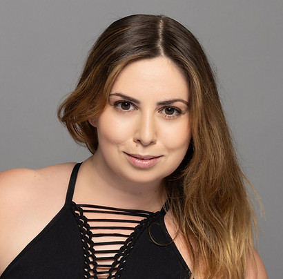 Shoshana Levy Headshot.jpg