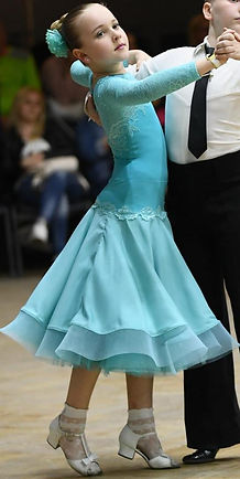 пошив костюмов для бальных танцев в Запорожье , бальные танцы Запорожье платья , спортивный танцевальный клуб Запорожье