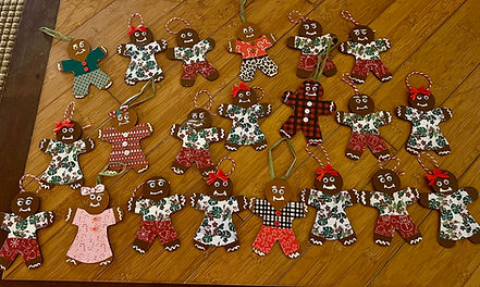 12 maui gigerbreads.jpg