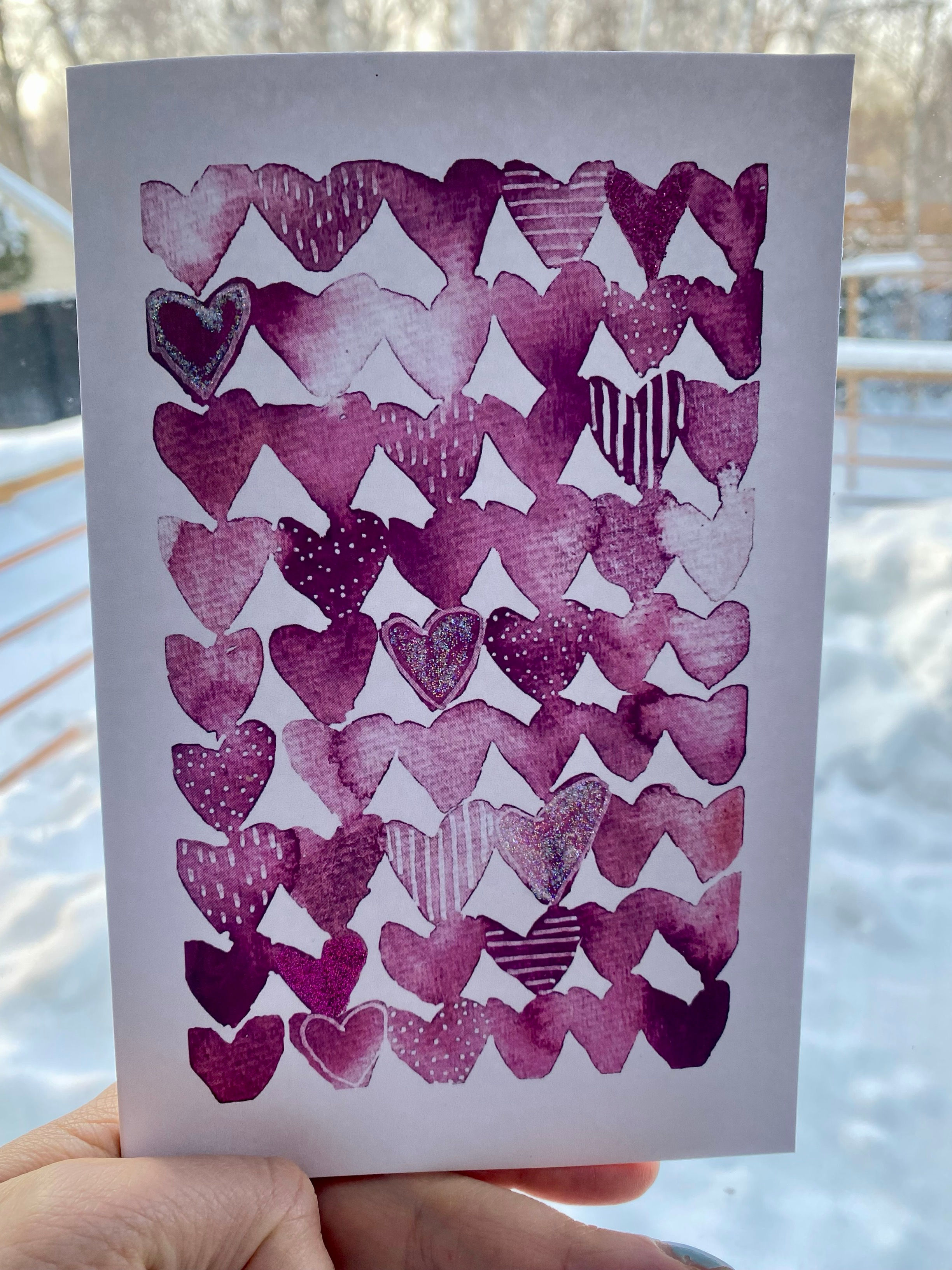 Carte imprimée coeurs sans brillant