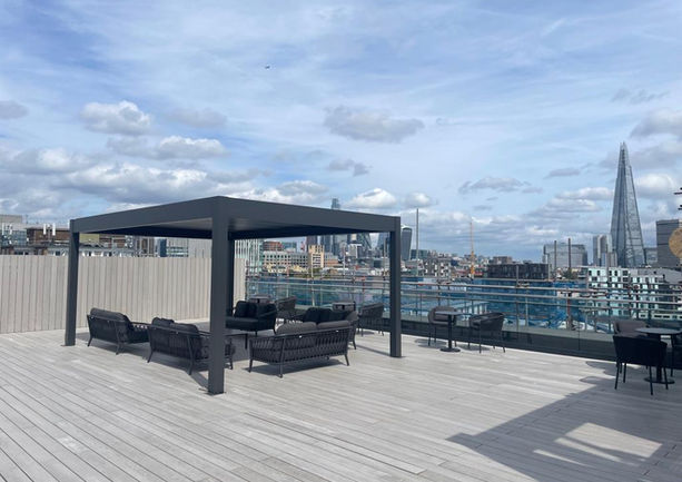 Roof terrace and pergolas in Blackfriars