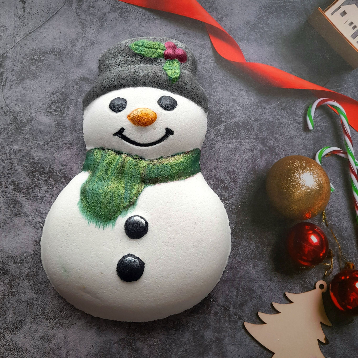 Ginormous Snowman Bath Bomb – Almost 1kg Christmas Gift