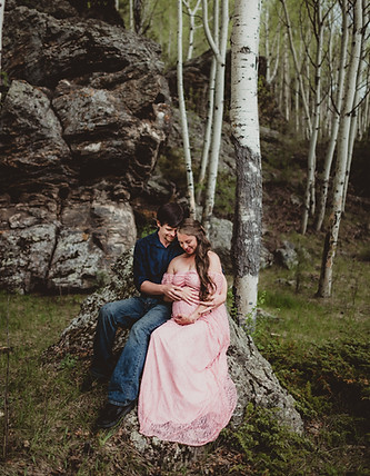 2023-5-31 - Kayla Maternity Session-33.jpg