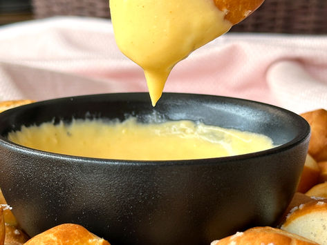 מיני פרעצל בייטס עם רוטב צ'דר