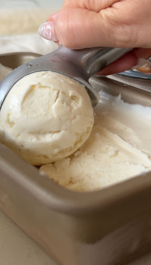 מתכון גלידה וניל בלי מכונה