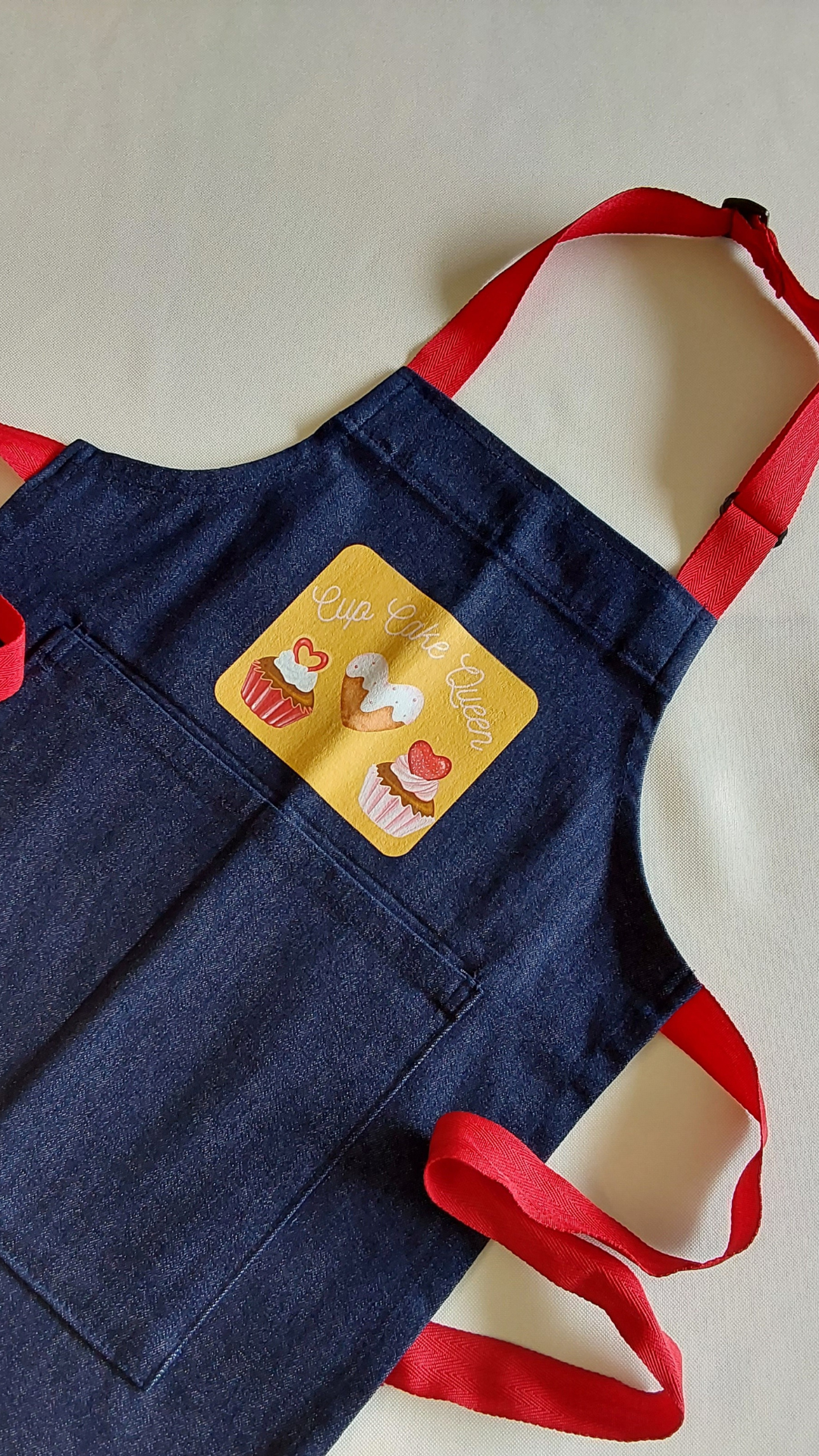 Cup cake queen - kiddies apron