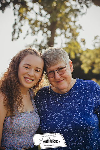 family photos, family photographers near me, family photographer near me, family photo session, family pictures, family portraits, family photoshoot, fall family photos, fall family pictures, fall family photoshoot, family photographer lincoln ne, photographer lincoln ne, nebraska family photographer