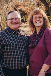 family photos, family photographers near me, family photographer near me, family photo session, family pictures, family portraits, family photoshoot, fall family photos, fall family pictures, fall family photoshoot, family photographer lincoln ne, photographer lincoln ne, nebraska family photographer