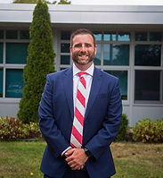 Pesqueira_MiddleSchool-principal.jpg