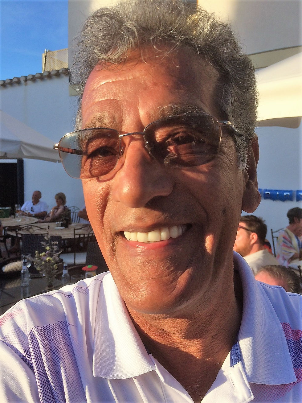 MO KHAN