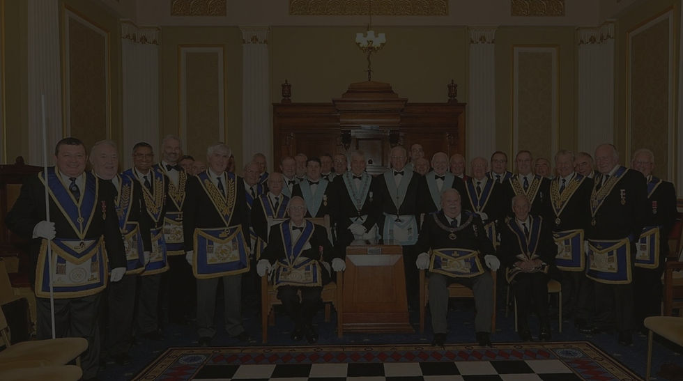 irmãos loja _edited.jpg