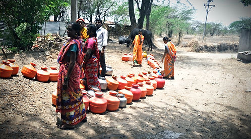 Venkat Nagar people waiting water tank (